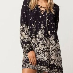 Billabong long sleeve mini boho lace up dress size M
